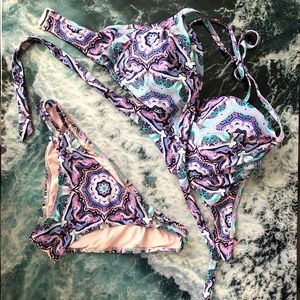 VICTORIA’S SECRET Paisley Bikini Set